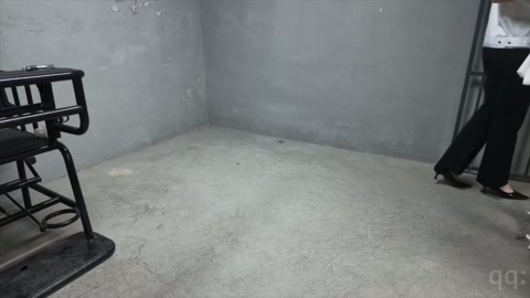 难逃法网 大家好这部是由模特之之（饰演姜红），李沐（饰演被收买的井员），林嘉（饰演队长），希希（饰演... 第6张