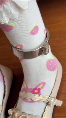 Lolita女生的连体镣铐玩耍日常 第6张