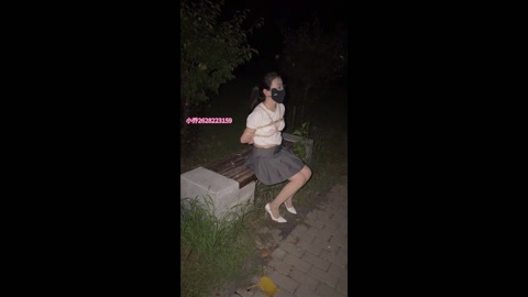 一次户外公园的捆绑 全程玩具 几近崩溃 第7张