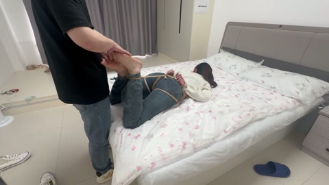 双人灌肠游戏+失禁惩罚挑战（上部） 第7张