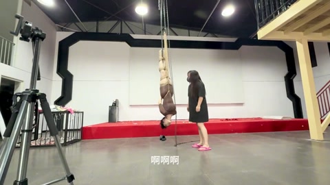 后高手接口水+倒吊惩罚 第7张