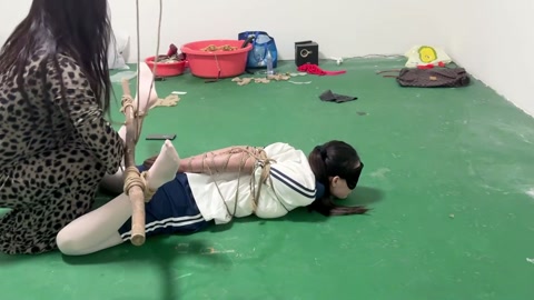 学生妹的痛苦直臂紧缚调教 第7张