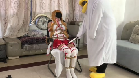 琳媚定拍 COS 银魂伊丽莎白大战刀剑神域亚丝娜 绑起来 第7张