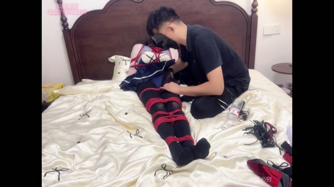 被变态摄影师捆绑蹂躏-努努 第7张