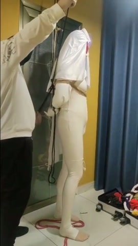 kigurumi修女纯白少女婚纱虐待玩弄调教（胶衣+吊绑+捆绑+拘束+新娘+强制gc+sp+tk+裸... 第7张