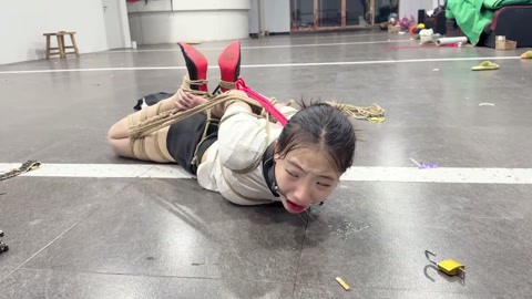 别妄想逃脱2 第8张