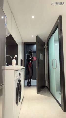 小糕炸金套装 黑丝魅魔修女单手套自缚 郊狼电击下还开门取外卖…口水直流 按耐不住的露出欲… 第8张