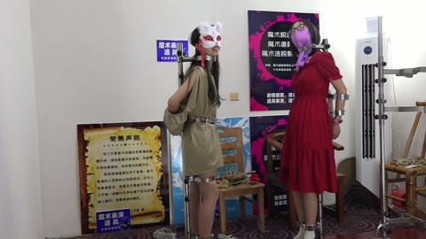 小雨和兰兰，高跟鞋，双人站立架强制站立摆放 第8张