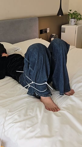 扎带后手观音超紧捆绑，扎带直臂紧缚，折磨到手臂麻木 第8张