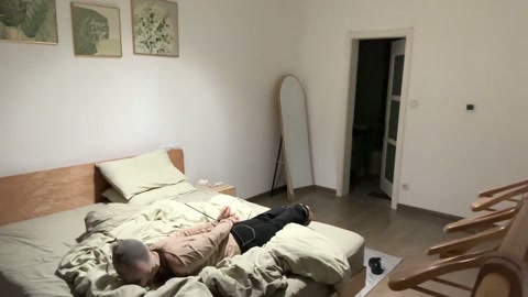 网友幼师异地面基. 潜伏在好友列表里的一位素未谋面的网友，某一个机会聊起了天，聊了几天以后她便想从她... 第8张
