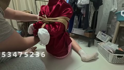 侧面视角 v型 上二下三后手缚做法 第9张