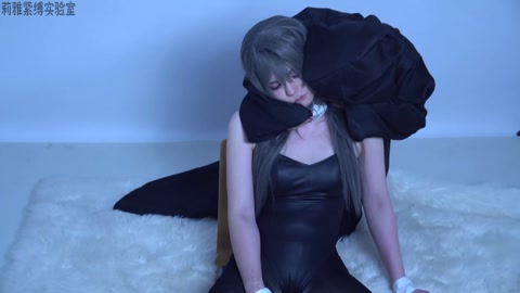 到货的新玩具 cosplay黑丝滴蜡真空袋冰恋紧缚电击 第9张