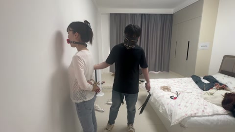 双人灌肠游戏+失禁惩罚挑战（上部） 第9张
