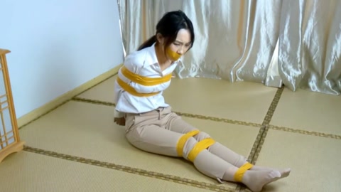 融儿胶带二拍2……融儿胶带紧缚，跪走、翻滚求，呻吟不断……. 第9张