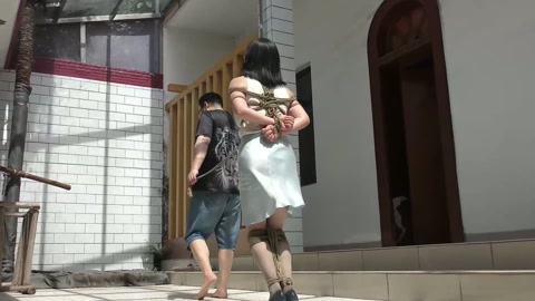谢纾闷热堵嘴炼狱下【知性熟女灰丝蓝高跟自己原味丝袜堵嘴汗湿深喉口球口水舔水喝强迫运动放置访谈】 第9张