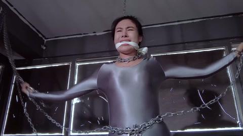 《卧底反转》女超人深入敌营被设陷阱抓获牢中铁链束缚能力被限只能任人羞辱折磨......谁知折磨他的人... 第10张