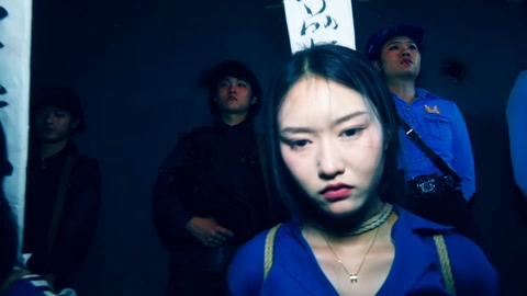 《毒蝎林潇琦末日》 第四集 毒蝎林潇琦和同伙被判死刑立即执行砸死镣五花大绑押赴刑场执行枪决 第10张