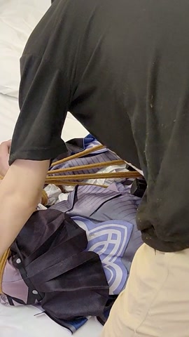 大黑塔紧缚驷马（伪娘）紧缚封口罩跳跃，床上驷马紧缚 第10张