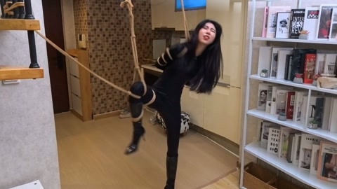 官官S视频之官女王的意外事件 第10张