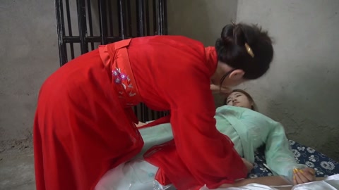定制女神捕之千金蒙冤案（第二集）老板娘和神捕，女侠逃出来的时候被追兵埋伏抓住了，三女被押到县令千金的... 第10张