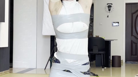 小晗双手举起来 第10张