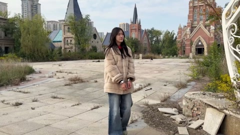 小美女的户外活动 涵汐废弃乐园游 第10张