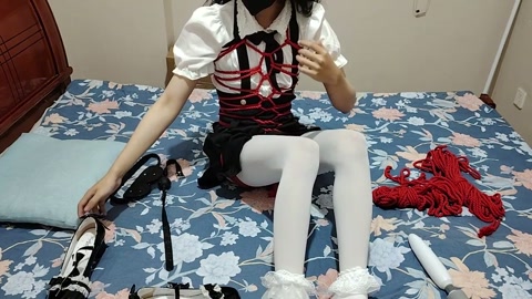 挑战把钥匙藏袜子里再穿上鞋子再绑上龟甲+日式+并腿+驷马的情况下，10分钟内拿到钥匙 第10张