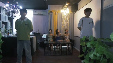 特工历险记（下集）女特工被全身紧缚在地牢中放置然后被打扮成艳女贩卖 第10张