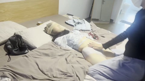 美女的初体验 第10张