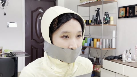 胶带封嘴+封眼，视觉效果很8错 第10张