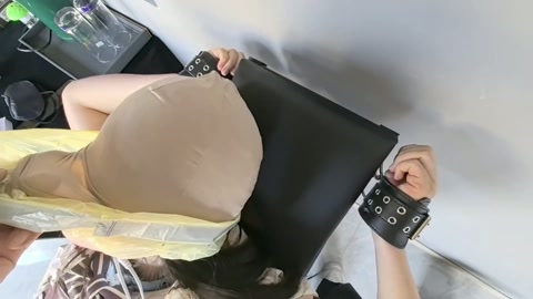 ◤暴走的小萝莉◢超多道具多次GC直接把妹子干瘫， P机 狗笼灌肠 充气肛塞 波波贝 电击器 内裤堵嘴... 第11张