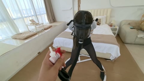 ◤纯享版ZX游戏◢吊着昏迷也能失禁，经历一次次绝望挣扎，嘶吼到最后嗓子都快嘶哑得没声了，事后她说嗓子... 第11张
