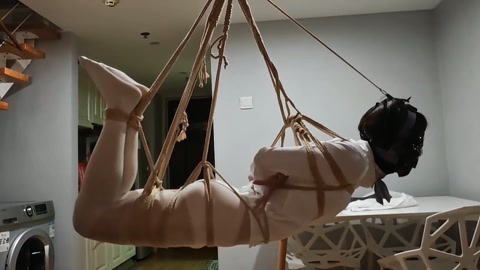 变装随拍 变装伪娘 驷马 直臂 折腿 吊缚 呼吸控制 第11张