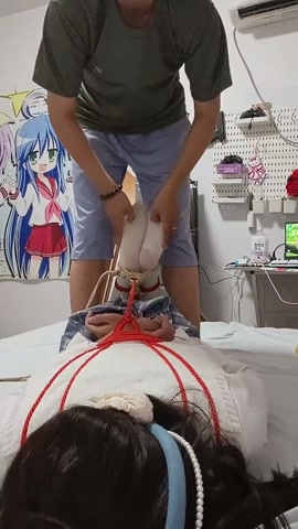 天羽送给宝宝们的七夕小福利 七夕节怎能少得了捆绑，白丝小男娘小天羽来做粽子，接受震动棒和tk的折磨，... 第11张