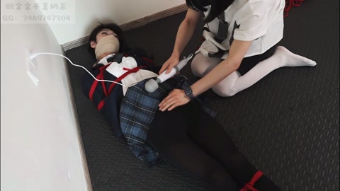 定拍jk少女的自缚大危机~自缚失败被神秘人入室迷晕，丝袜堵嘴狠狠tj榨汁 第11张