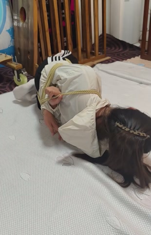 小月后手观音，驷马放置，挣扎逃脱游戏，剧情简单 第11张