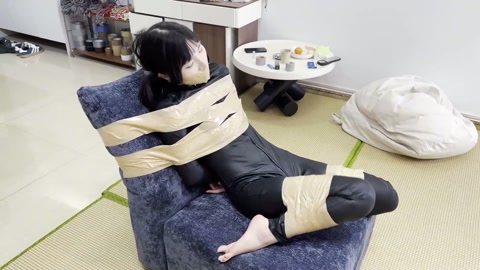 小花胶衣的胶带捆绑，侧颜很好看 第11张