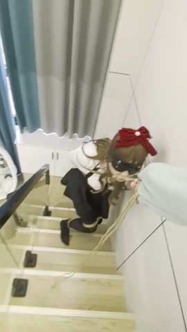 惩罚JK女、蒙眼束缚行走、奴性调教、超大口球、紧缚放置 第11张