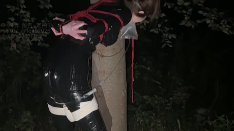户外胶衣高潮灌肠 第11张