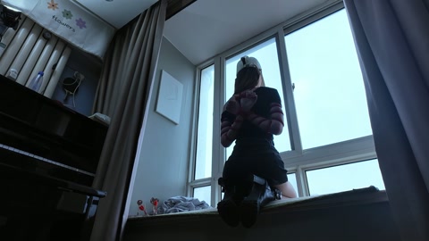 新模小野试镜大学生小野，第一次体验捆绑。女孩很瘦，尝试了几个造型，感觉还挺好 第11张