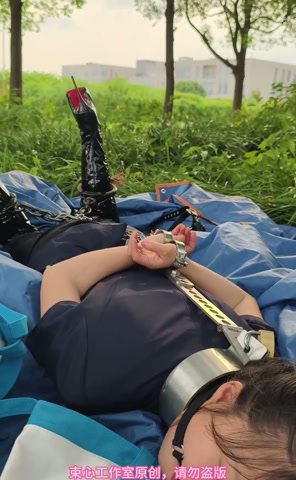 星尘职业套裙，金属脖腰手固定，马具口球，脚镣，游乐场小树林行走 第11张