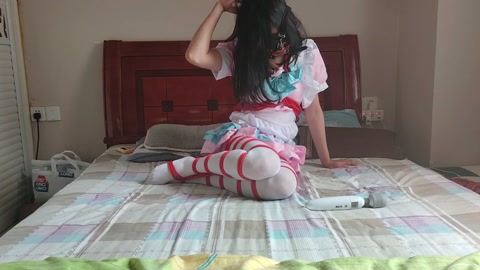 极限驷马自缚挣扎 最后欲求不满摸到震动棒自己玩 脱缚过程还差点翻车 第11张