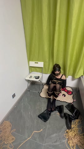 绑架黑丝长筒靴女特工 第11张