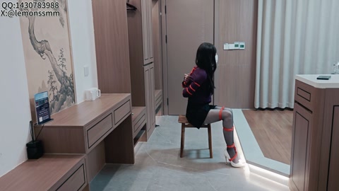 伪娘五花大绑 第12张