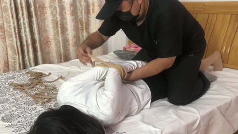 佳怡制服肉丝并肘直臂驷马是她的最爱 看她痛苦的扭就开心 第12张