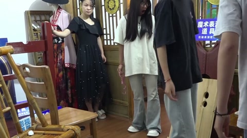几个大学生古装断案抓捕审讯刑具，捆绑剧情，无厘头简单剧情第六集 第12张