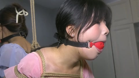 双女M对缚 第12张