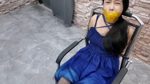 少女误入家门被歹徒袭击捆绑起来各种堵嘴折磨 第12张