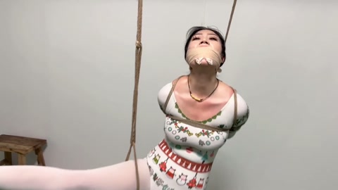 少妇后妈虐练继女 第12张