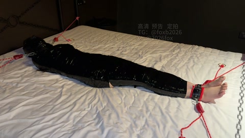 新模洛璃调教室探秘（3）胶带全包 强力乳夹 窒息 放置过夜 第12张